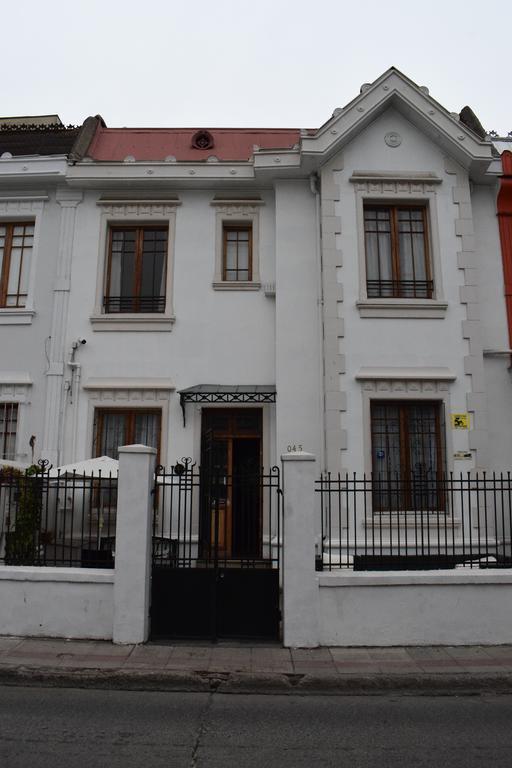 Casa Roble Hostal Boutique Сантьяго Екстер'єр фото